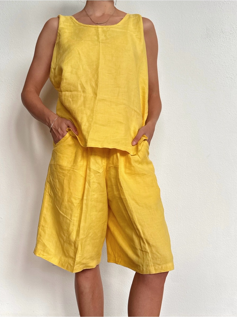 Vintage 100% linen Headlines by Raymond Chan Yellow set